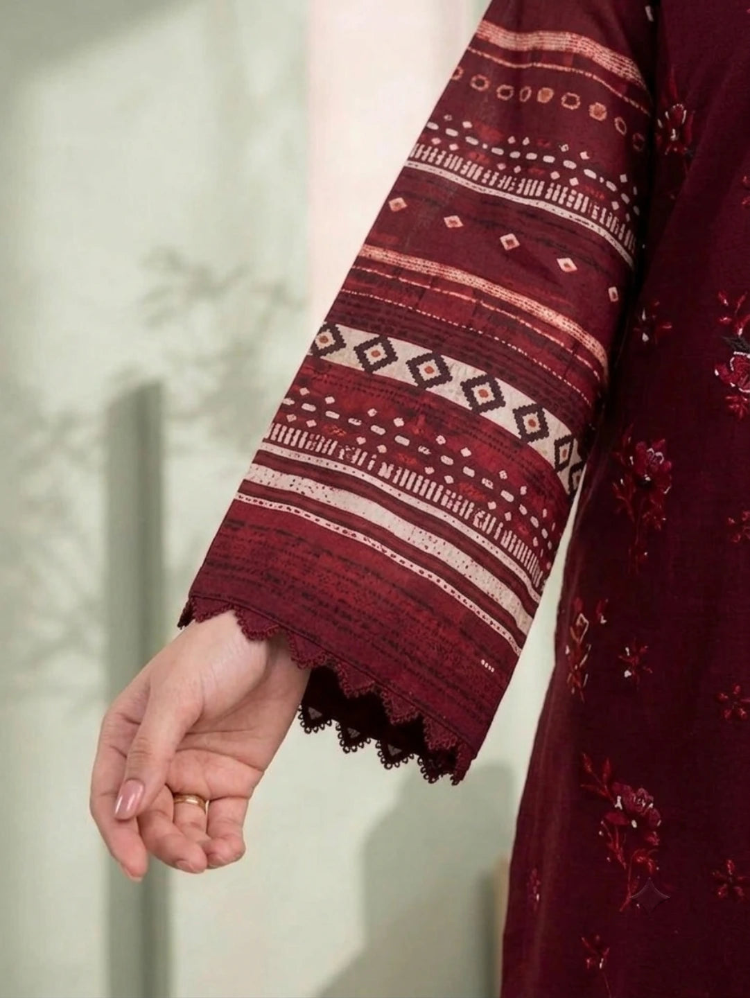 Rustic Rose –  Banadora Embroidered Lawn