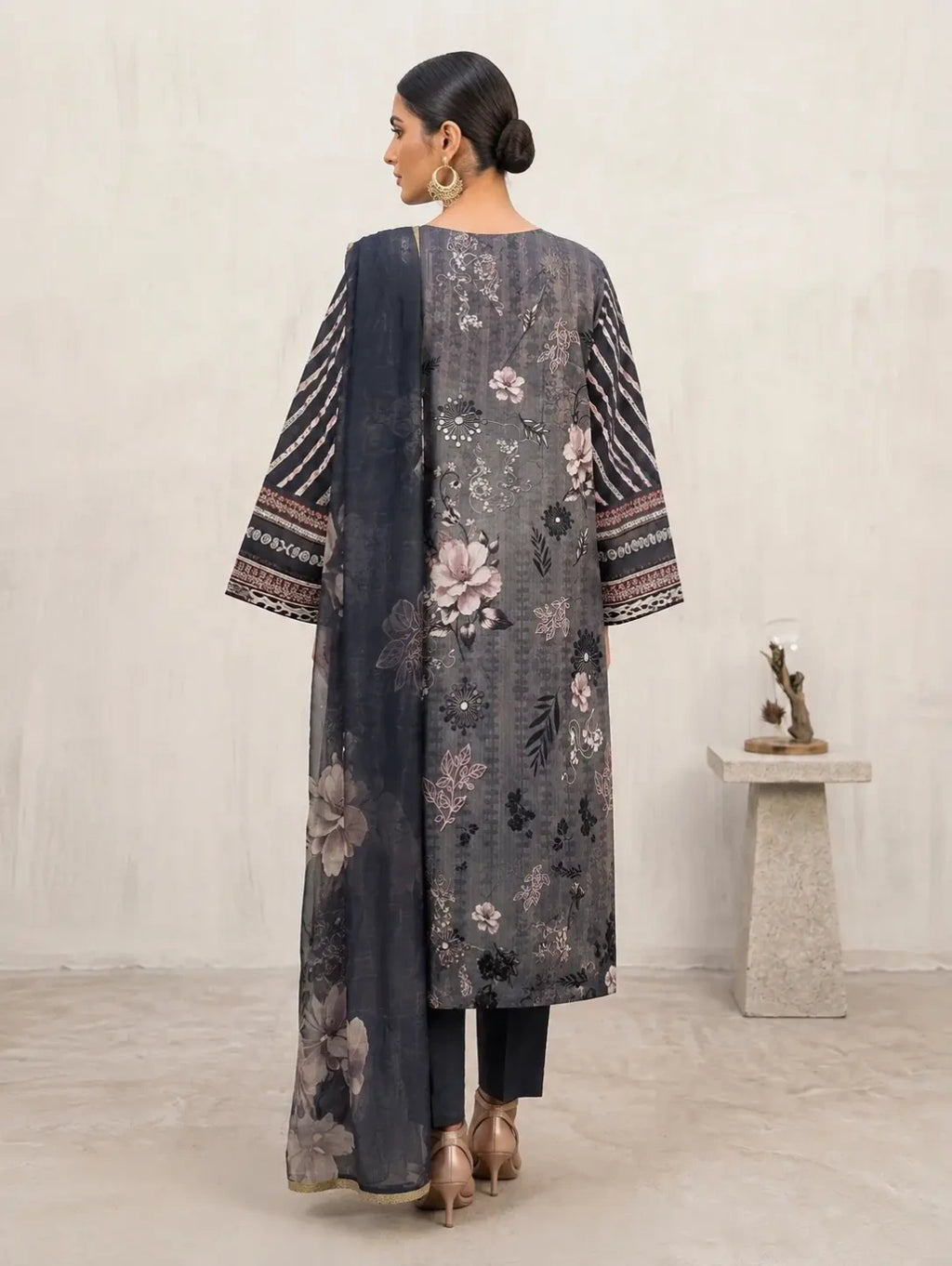 Midnight Petal –   Banadora Embroidered Lawn